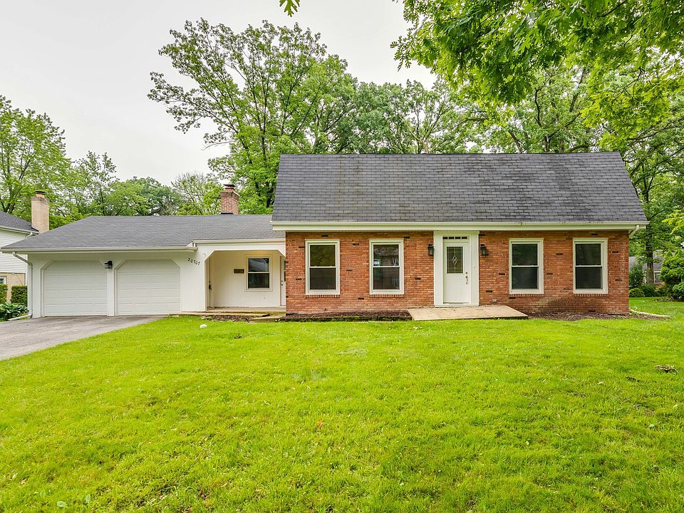 1st image of 20707 Thornwood Dr