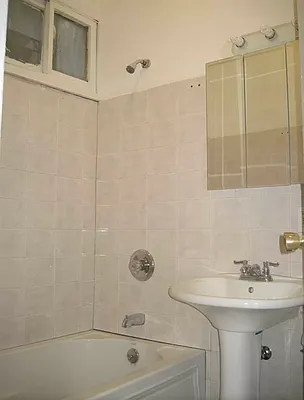 Rented by Space Real Estate | media 22