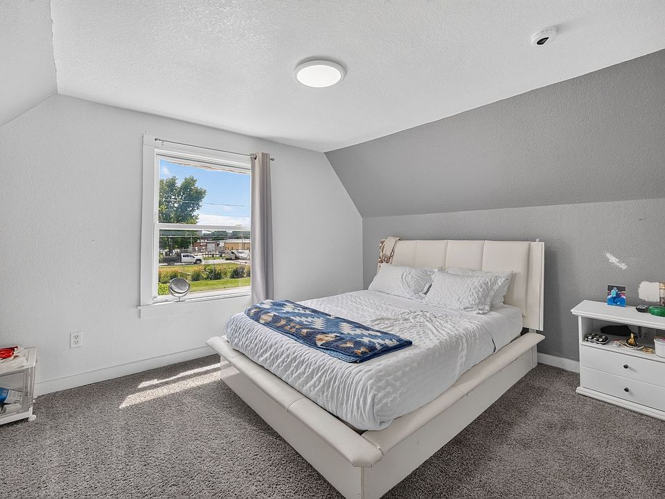 19th image of 148 E Sheridan Ave