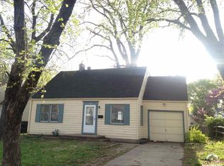 815 SW Randolph Ave, Topeka, KS 66606