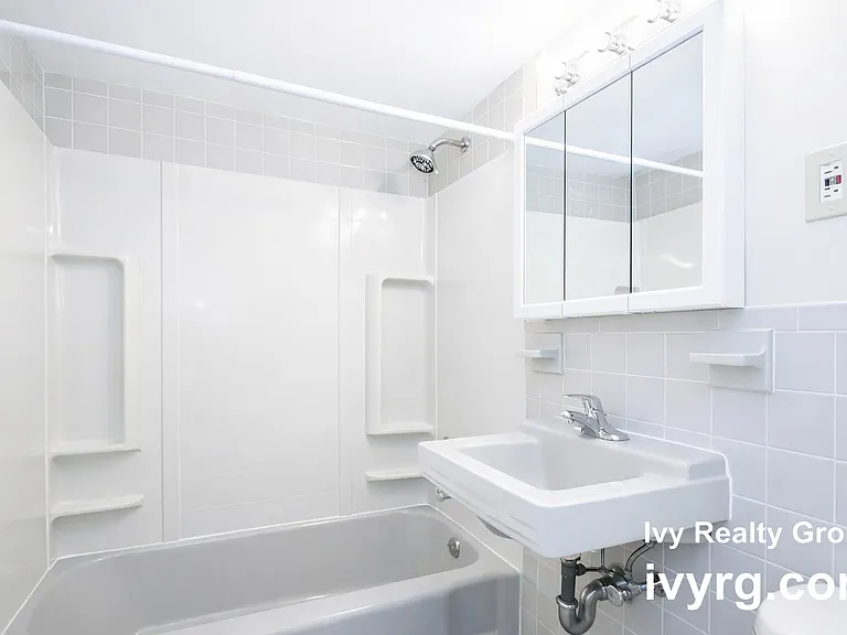 1105 Lexington St #7-3 — Photo 5