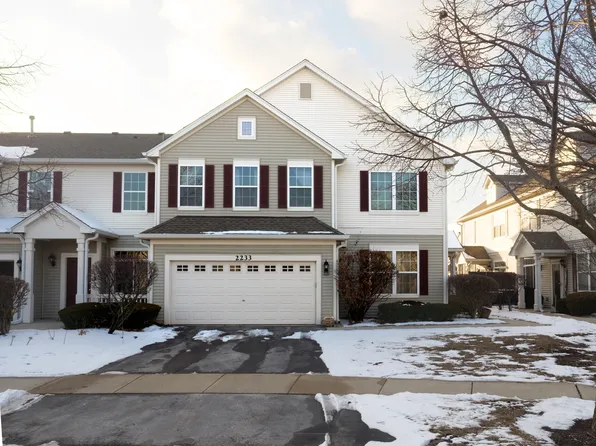 2233 Hillsboro Ct, Aurora, IL 60503