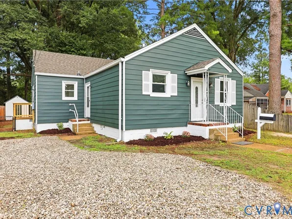 656 Battery Pl, Colonial Heights, VA 23834