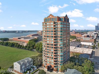 3320 Spinnaker Ln #10D, Detroit, MI, 48207