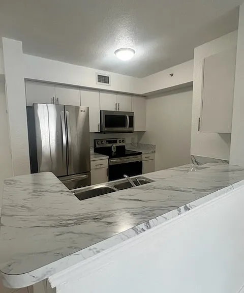 15410 SW 284th St — Photo 1