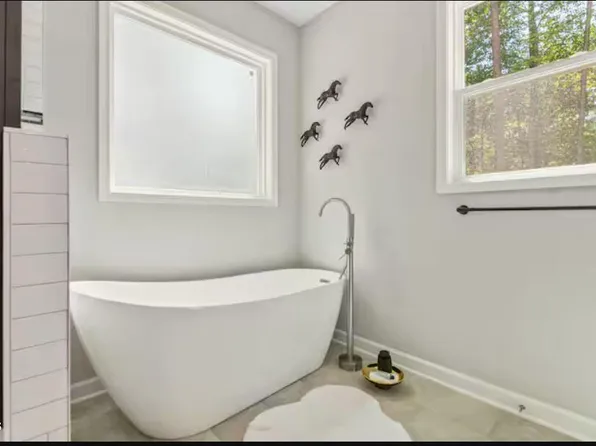 117 Friendly Ln, Henderson, NC 27537