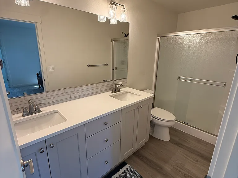 2582 NE Purcell Blvd — Photo 18