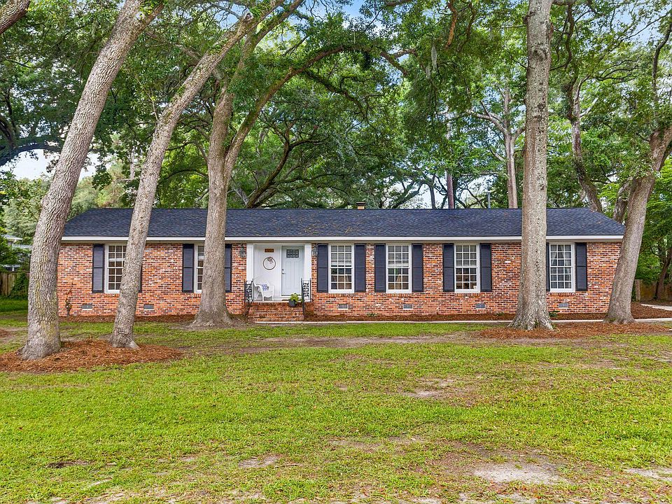 1st image of 1775 Balfoure Dr