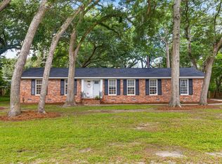 1775 Balfoure Dr, Charleston, SC 29407