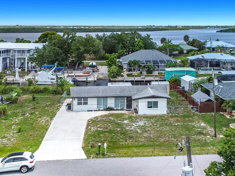 3234 Daytona Dr — Photo 46