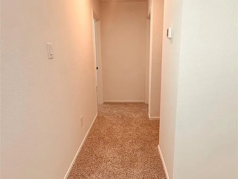 3019 Holland Lakes Dr S — Photo 13