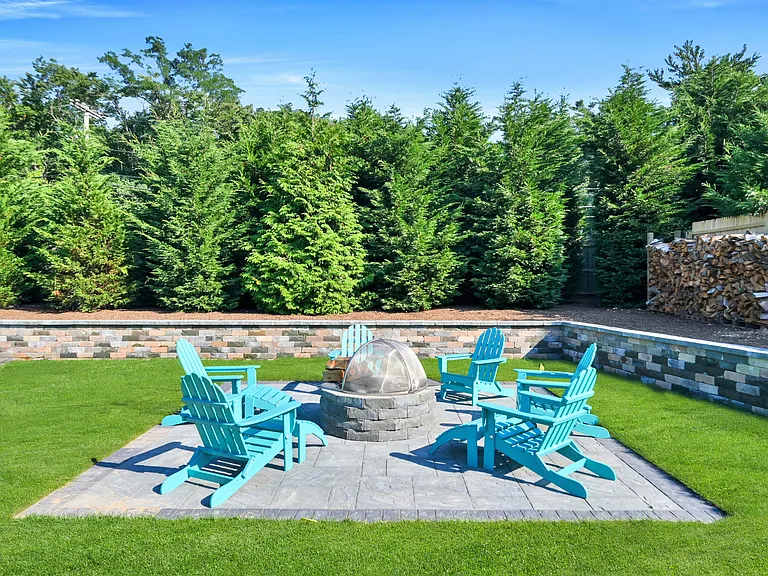 380 Homestead Way — Photo 24