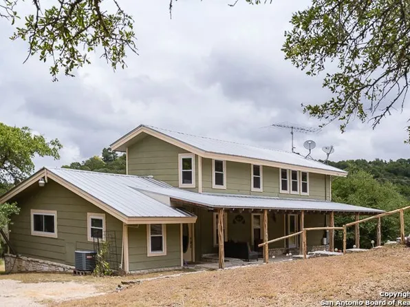 665 Witt Rd, Center Point, TX 78010