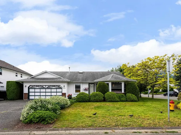 44954 Bedford Pl, Chilliwack, BC V2R 3C2