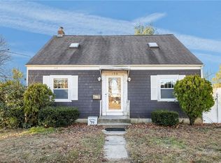 190 Chapmans Ave, Warwick, RI 02886