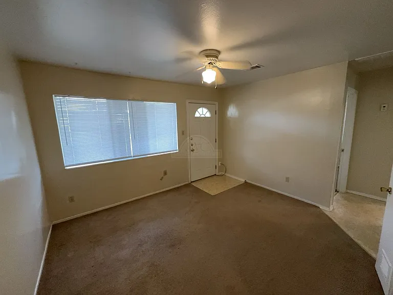1406 Bundrant Dr — Photo 4