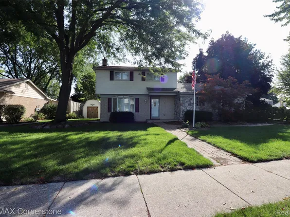 24199 Colonial Dr, Woodhaven, MI 48183