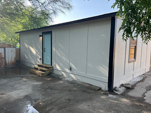 2nd image of 1643 W Craig Pl #2