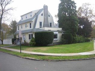 76 8th St, New Rochelle, NY 10801