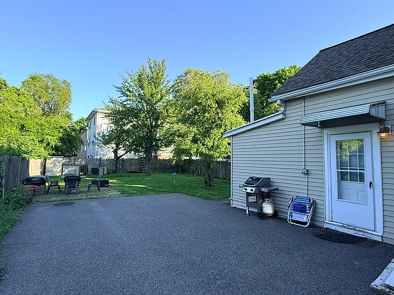 15 Cottage Ct #2 — Photo 17
