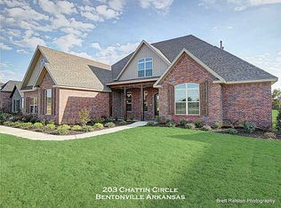 203 Chattin Cir, Bentonville, AR 72712