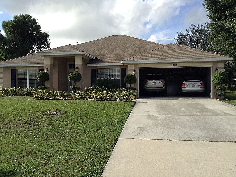 1st image of 808 SW Tulip Blvd