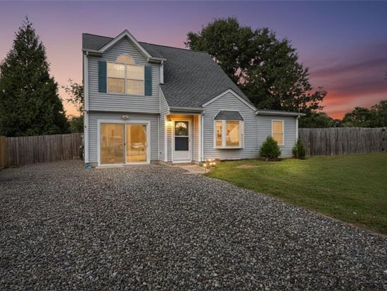 3426 Hollow Pond Rd, Hayes, VA 23072