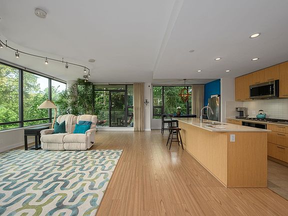 4th image of 301 Capilano Rd #405