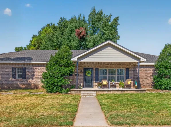 1531 May Ln, Bartlesville, OK 74006