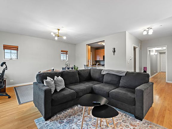 3rd image of 344 Graceland Ave APT 2S