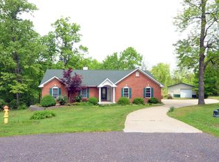 2959 Corral Ct, Villa Ridge, MO 63089