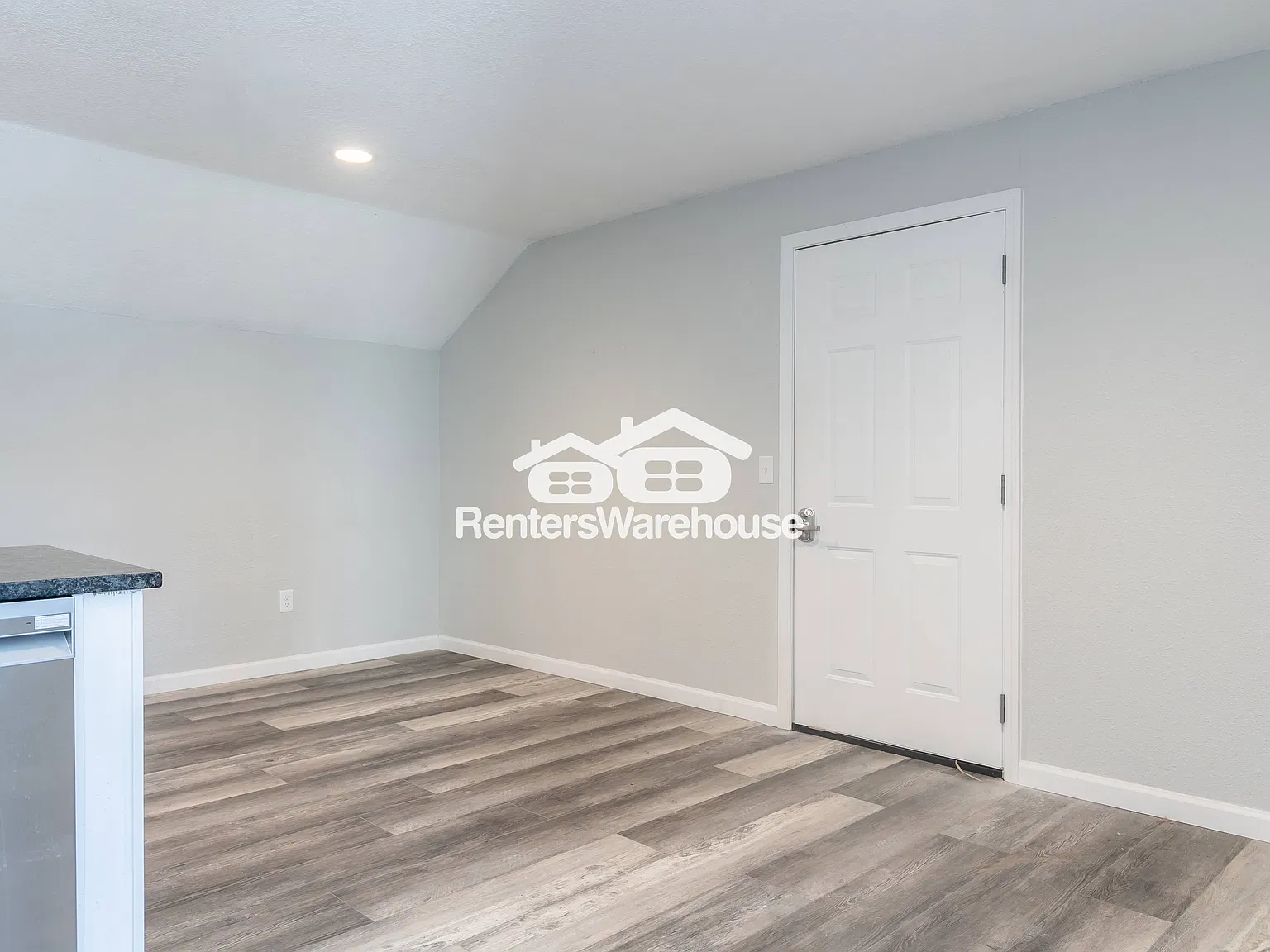 2 Bed/1 Bath Loft on Main in Downtown Grain Valley — Photo 4