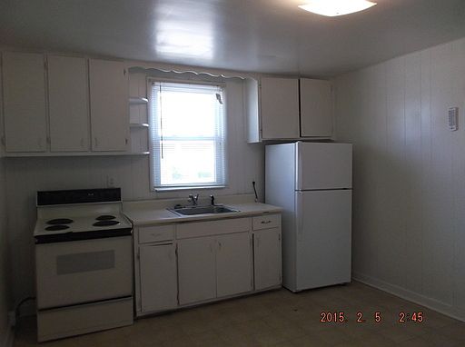 5th image of 220-B Jefferson Ave