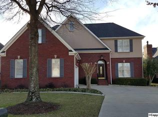 311 Lakepoint Dr, Gadsden, AL 35901