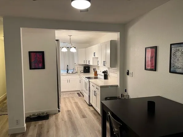 760 Encinitas Blvd APT 202, Encinitas, CA 92024