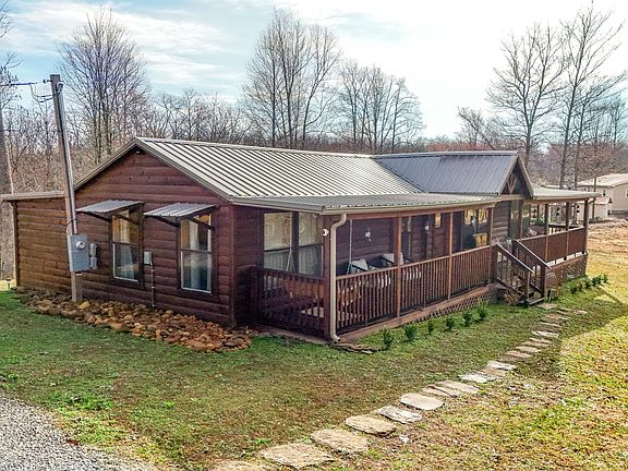 2nd image of 470 Laurel Lake Resort Rd