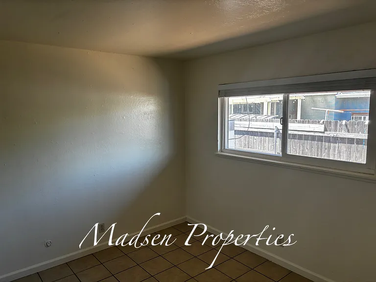 26 Mono Ave #B — Photo 6