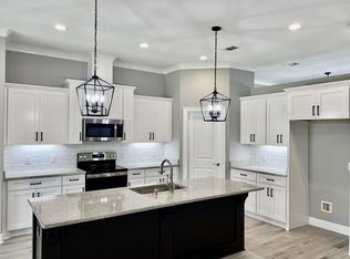 7054 Snug Waters Rd, Navarre, FL 32566