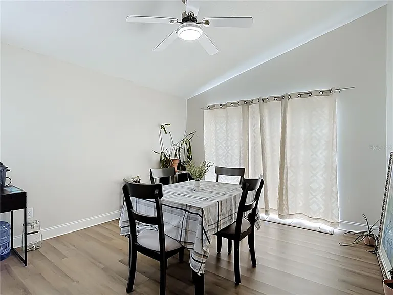 1128 Pinedale Dr — Photo 8