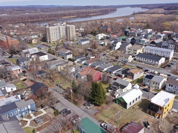 233-235 Columbia St, Hudson, NY 12534