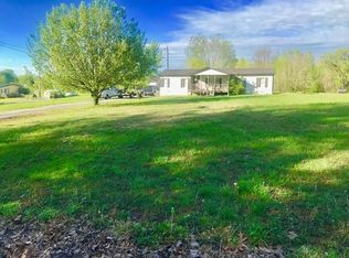 1384 Old Clarksville Pike, Pleasant View, TN 37146
