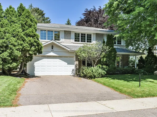 49 Pettit Dr, Toronto, ON M9R 2W6