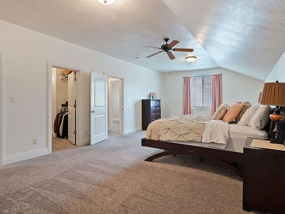 4th image of 2997 Somerset Village Way