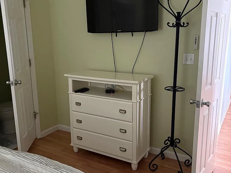 11 Harborside Dr W — Photo 10