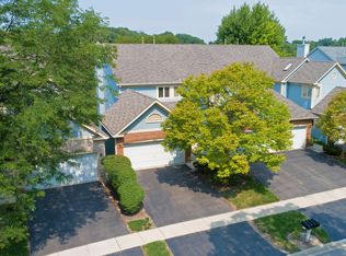 360 Bristol Ln, Fox River Grove, IL 60021