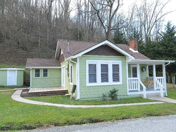 6426 Buchanan Rd, Glade Spring, VA 24340