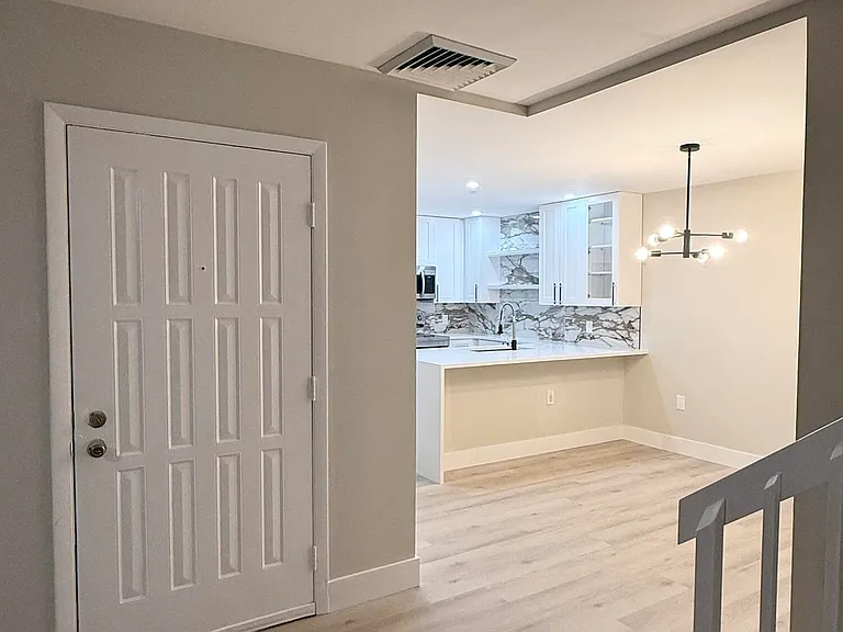 205 Charter Way — Photo 16