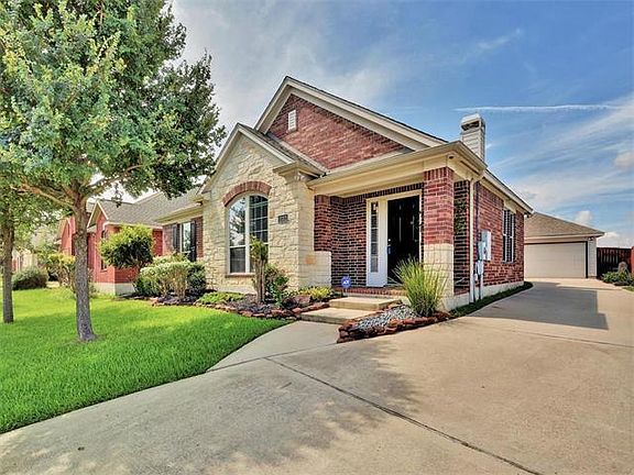 3rd image of 13312 Holly Crest Ter