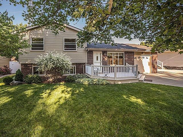 1st image of 160 Hillcrest Blvd