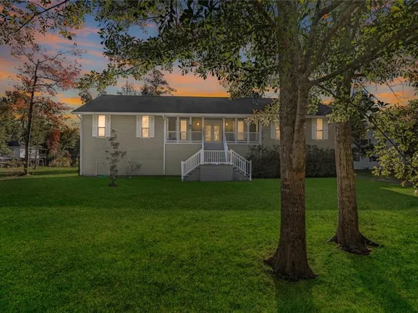26512 Lucille Dr, Lacombe, LA 70445